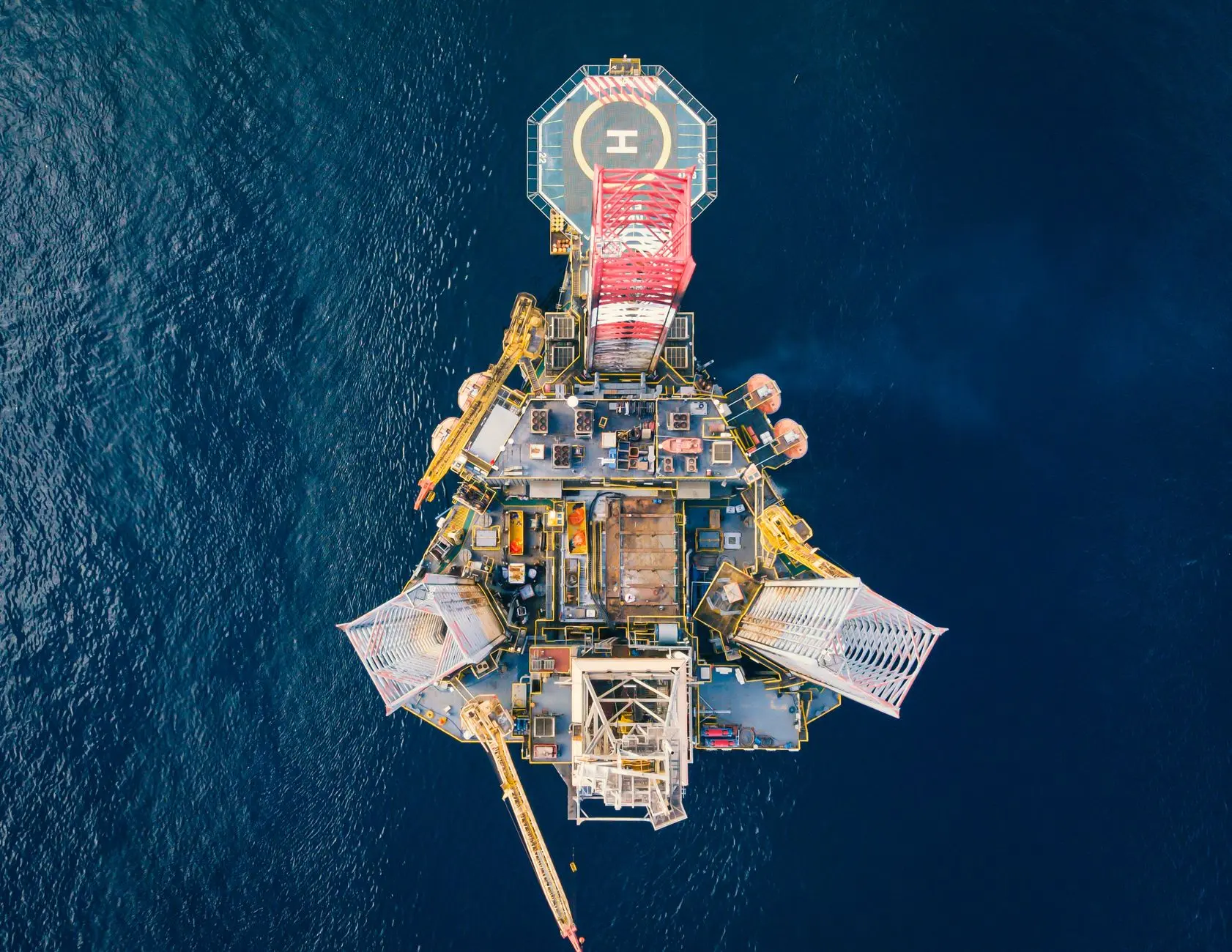 Offshore energy infrastructure platform illustrating Turkey energy investment and industrial growth.