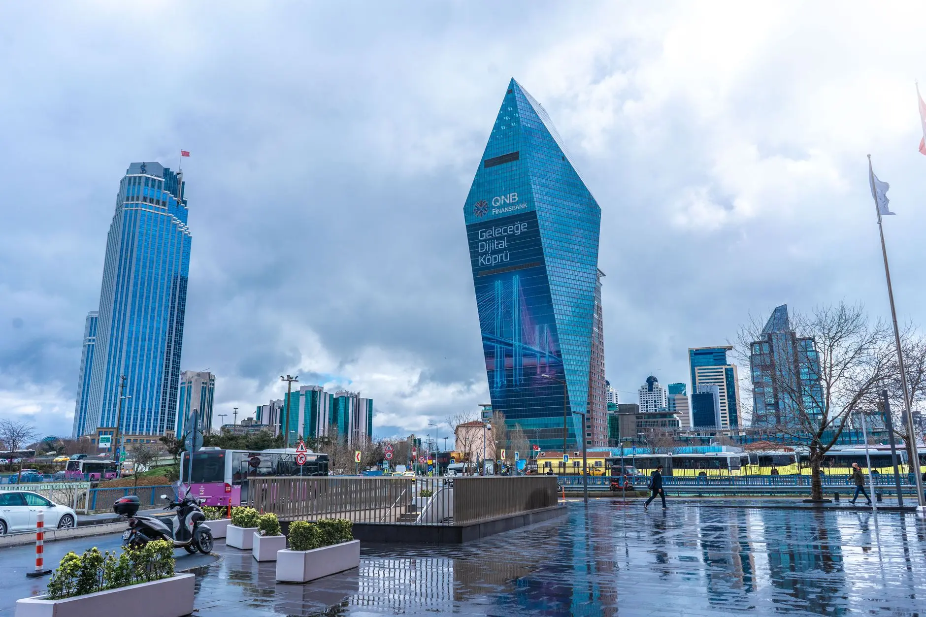 Istanbul skyline representing Turkey's expanding technology startup ecosystem and innovation hubs.